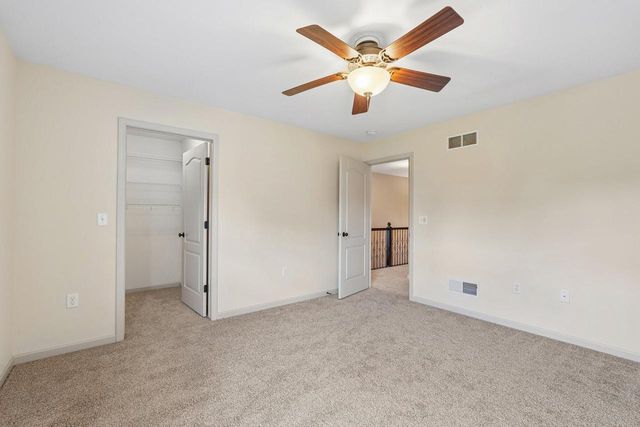 N55W20970 Carters Crossing CIRCLE, Menomonee Falls, WI 53051