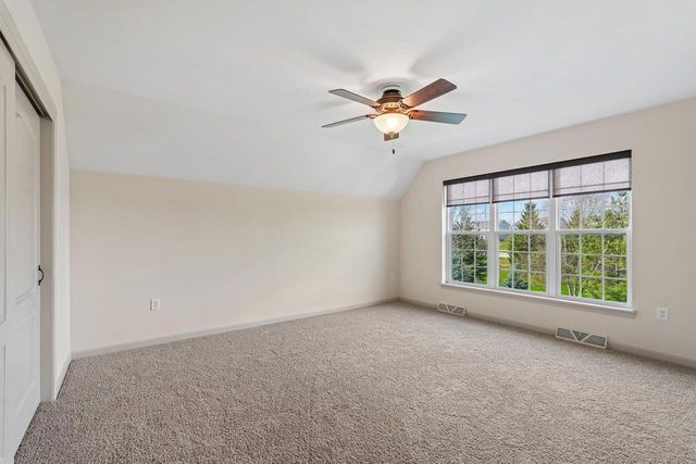 N55W20970 Carters Crossing CIRCLE, Menomonee Falls, WI 53051