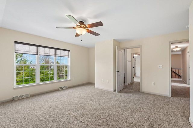 N55W20970 Carters Crossing CIRCLE, Menomonee Falls, WI 53051