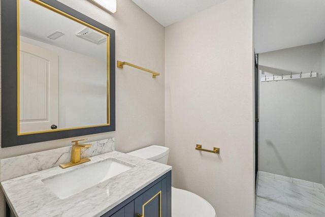 N55W20970 Carters Crossing CIRCLE, Menomonee Falls, WI 53051