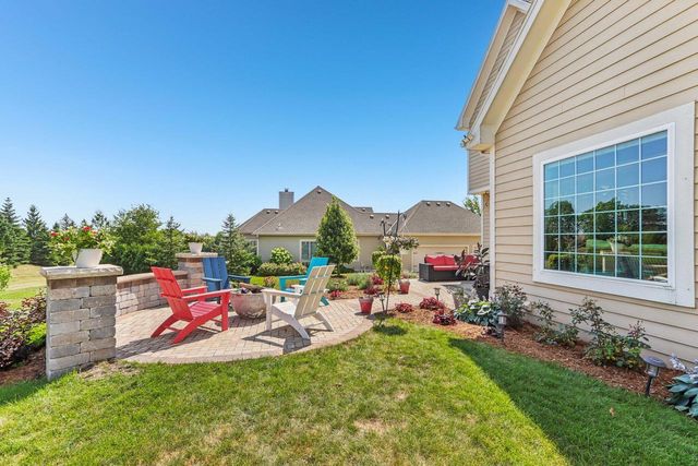 N55W20970 Carters Crossing CIRCLE, Menomonee Falls, WI 53051