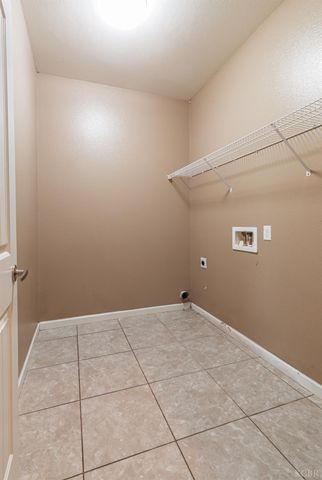 863 Legacy Drive, Lemoore, CA 93245