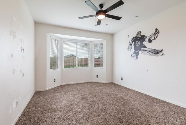 863 Legacy Drive, Lemoore, CA 93245