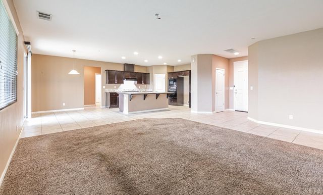 863 Legacy Drive, Lemoore, CA 93245