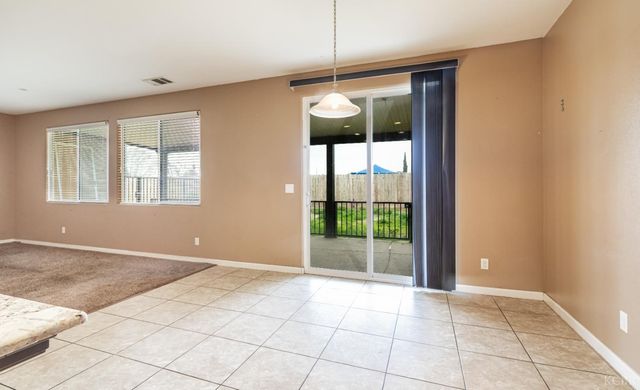 863 Legacy Drive, Lemoore, CA 93245