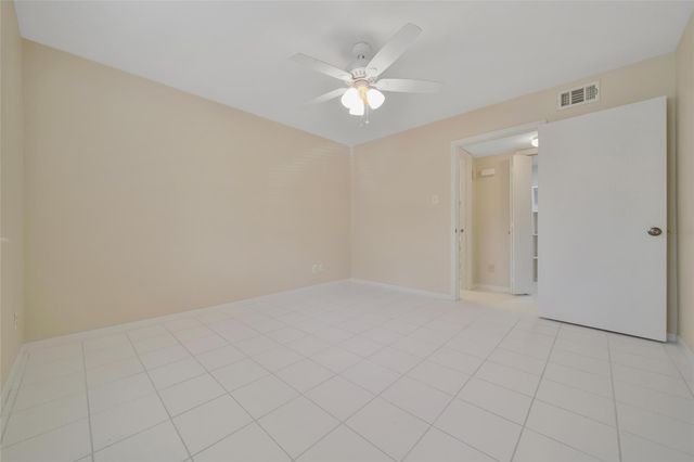 3500 Tangle Brush Drive 72, Spring, TX 77381