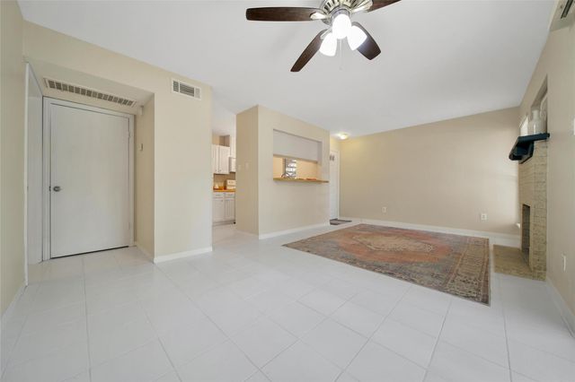 3500 Tangle Brush Drive 72, Spring, TX 77381