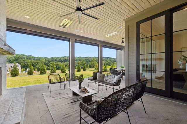8725 Weller Ln, College Grove, TN 37046