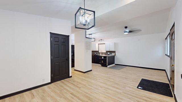 737 E 47th Avenue, Gary, IN 46409