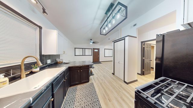 737 E 47th Avenue, Gary, IN 46409