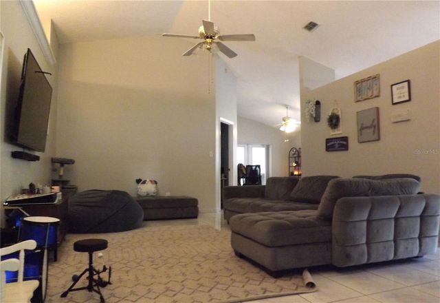 216 SANDHILL CRANE RUN, Orlando, FL 32828