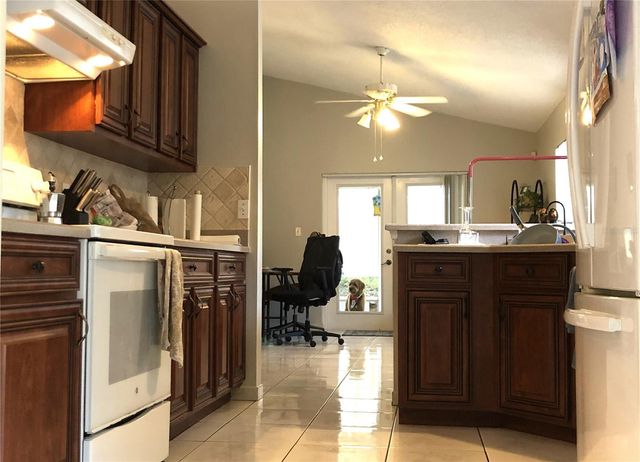 216 SANDHILL CRANE RUN, Orlando, FL 32828