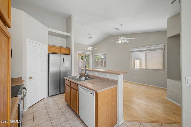 9030 E GLADE Avenue, Mesa, AZ 85209