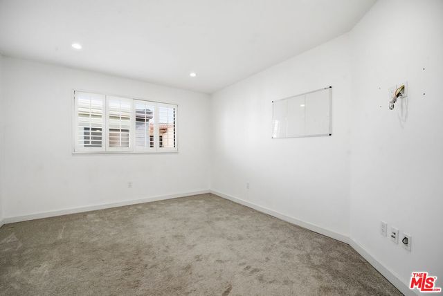 10229 Variel Avenue 12, Chatsworth, CA 91311