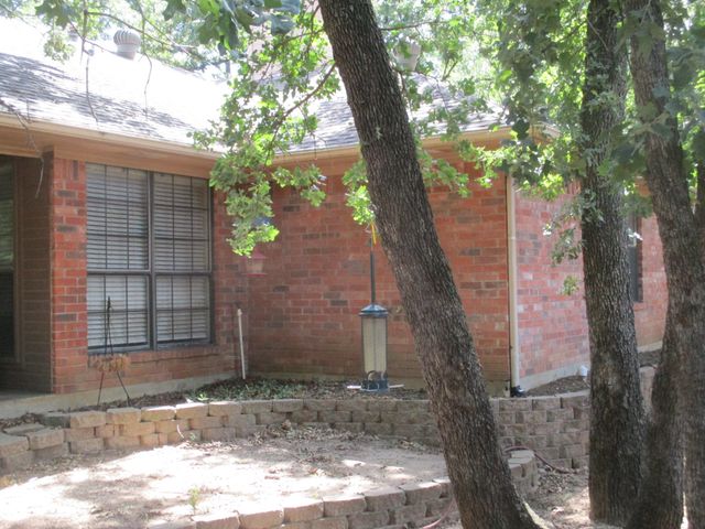 2309 Oak Park Drive, Denton, TX 76209