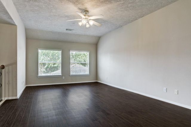 2181 Brittany Colony Drive, League City, TX 77573