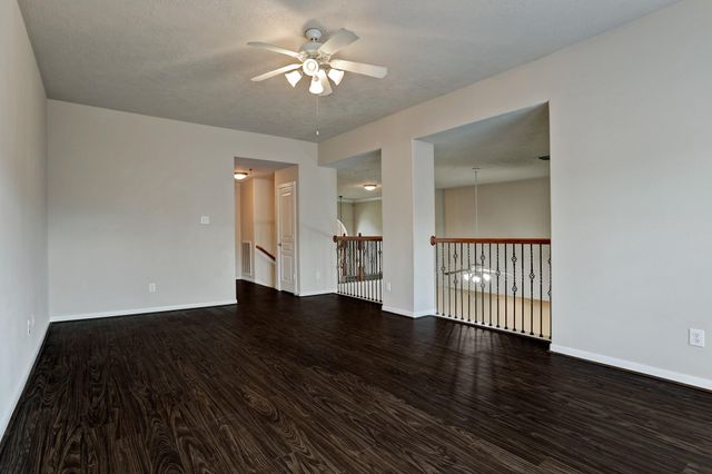 2181 Brittany Colony Drive, League City, TX 77573