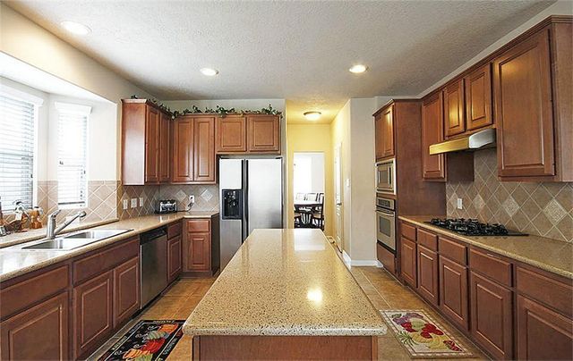 2181 Brittany Colony Drive, League City, TX 77573