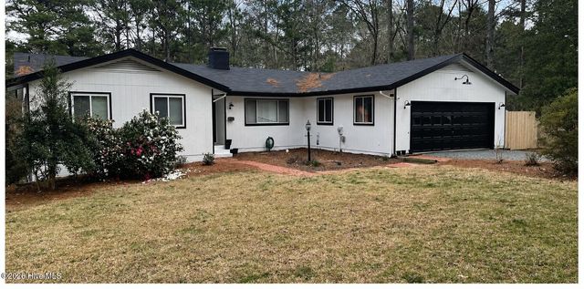 27 Par Drive, Whispering Pines, NC 28327