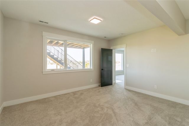 16210 Walnut Meadows Court, Urbandale, IA 50323