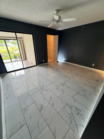 1025 Green Pine Boulevard B, West Palm Beach, FL 33409