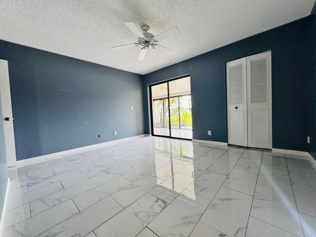 1025 Green Pine Boulevard B, West Palm Beach, FL 33409