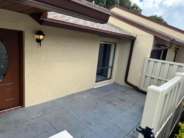 1025 Green Pine Boulevard B, West Palm Beach, FL 33409