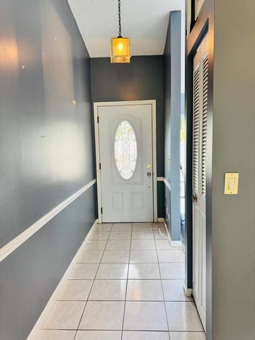 1025 Green Pine Boulevard B, West Palm Beach, FL 33409