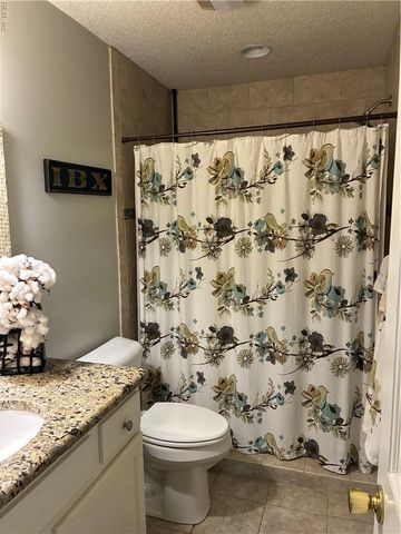 422 Albemarle Blvd Apt 13C, Hertford, NC 27944