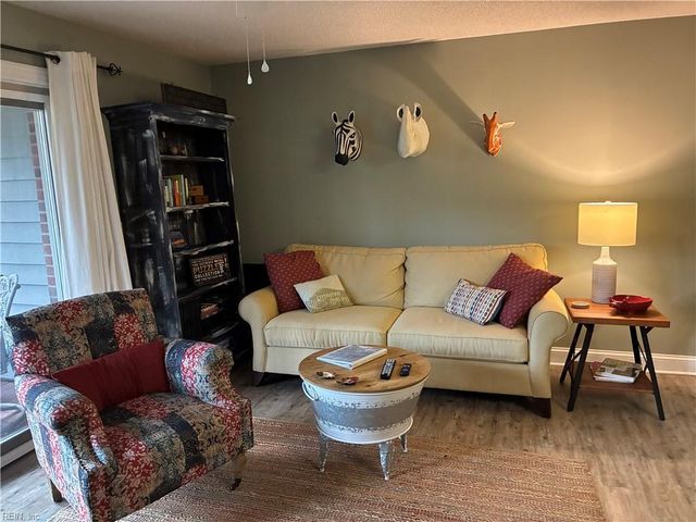 422 Albemarle Blvd Apt 13C, Hertford, NC 27944