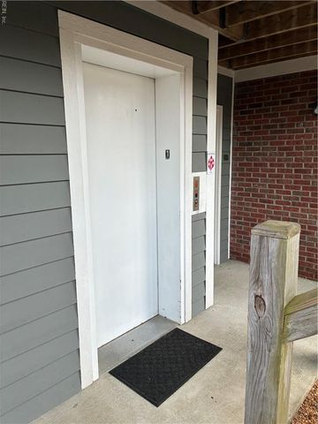 422 Albemarle Blvd Apt 13C, Hertford, NC 27944