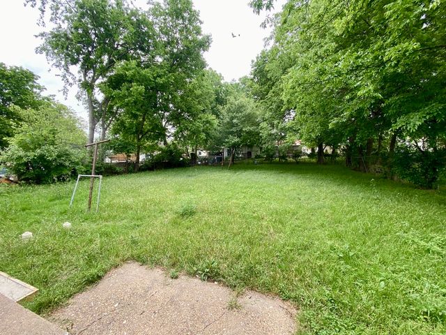 6710 Petain Avenue, Dallas, TX 75227