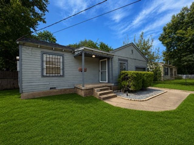 6710 Petain Avenue, Dallas, TX 75227
