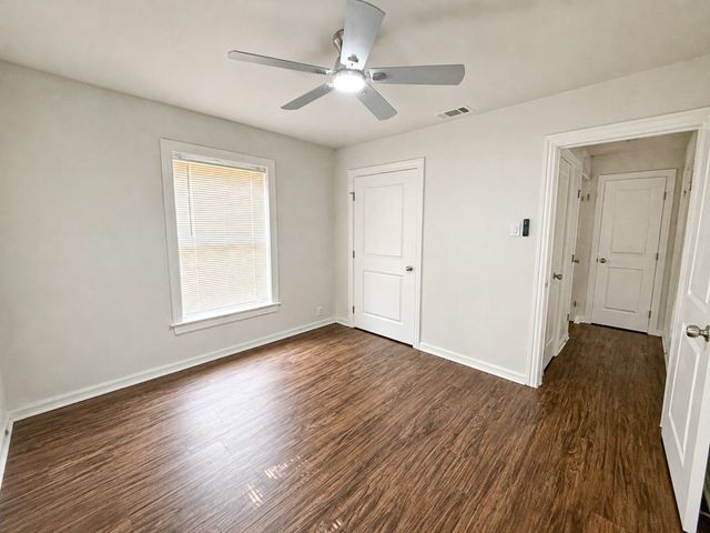 6710 Petain Avenue, Dallas, TX 75227