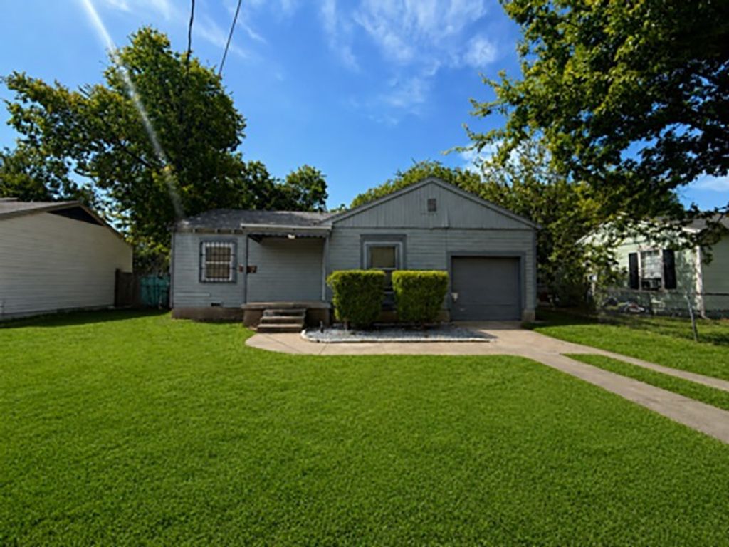 6710 Petain Avenue, Dallas, TX 75227
