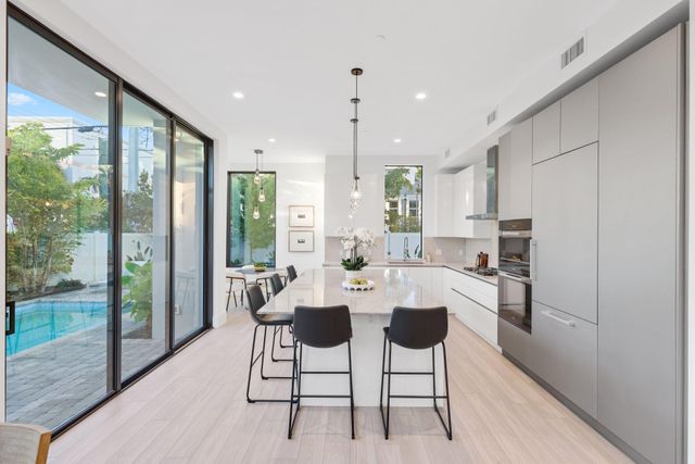 201 SE 4th Avenue, Delray Beach, FL 33483