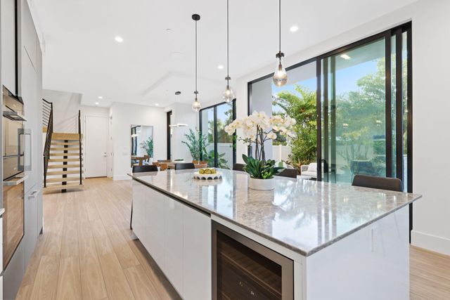 201 SE 4th Avenue, Delray Beach, FL 33483