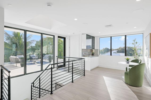 201 SE 4th Avenue, Delray Beach, FL 33483