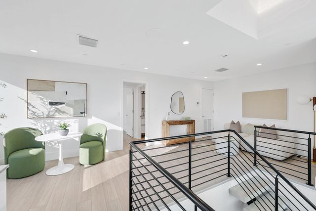 201 SE 4th Avenue, Delray Beach, FL 33483