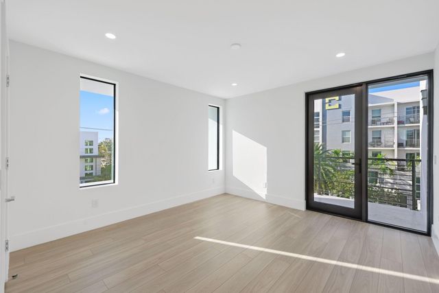 201 SE 4th Avenue, Delray Beach, FL 33483