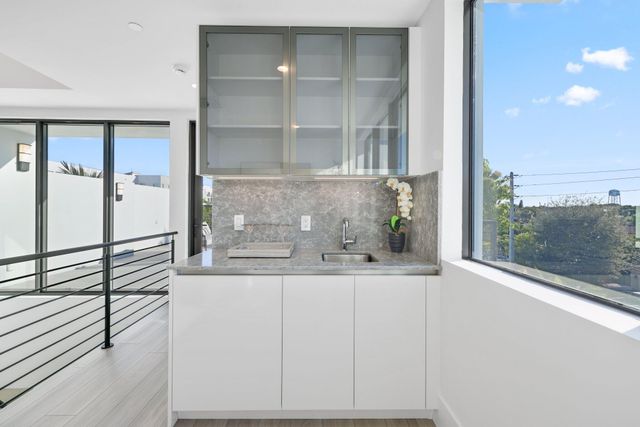 201 SE 4th Avenue, Delray Beach, FL 33483