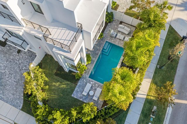 201 SE 4th Avenue, Delray Beach, FL 33483
