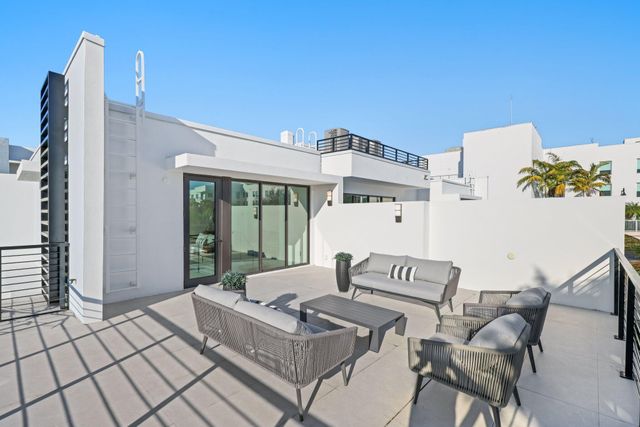201 SE 4th Avenue, Delray Beach, FL 33483