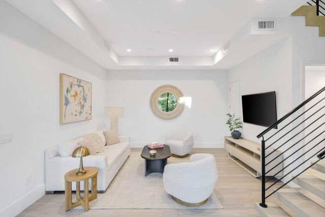 201 SE 4th Avenue, Delray Beach, FL 33483