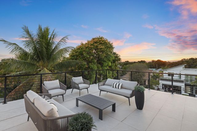 201 SE 4th Avenue, Delray Beach, FL 33483