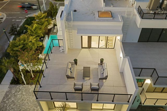 201 SE 4th Avenue, Delray Beach, FL 33483