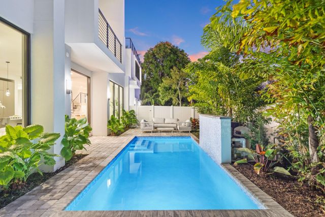 201 SE 4th Avenue, Delray Beach, FL 33483
