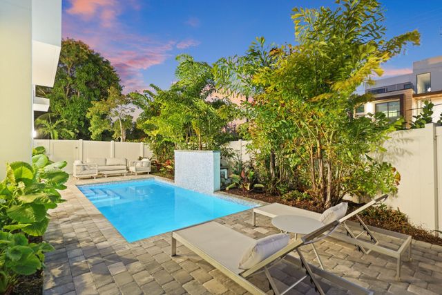 201 SE 4th Avenue, Delray Beach, FL 33483