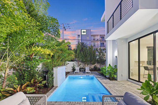 201 SE 4th Avenue, Delray Beach, FL 33483