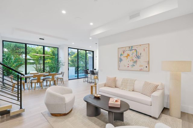201 SE 4th Avenue, Delray Beach, FL 33483